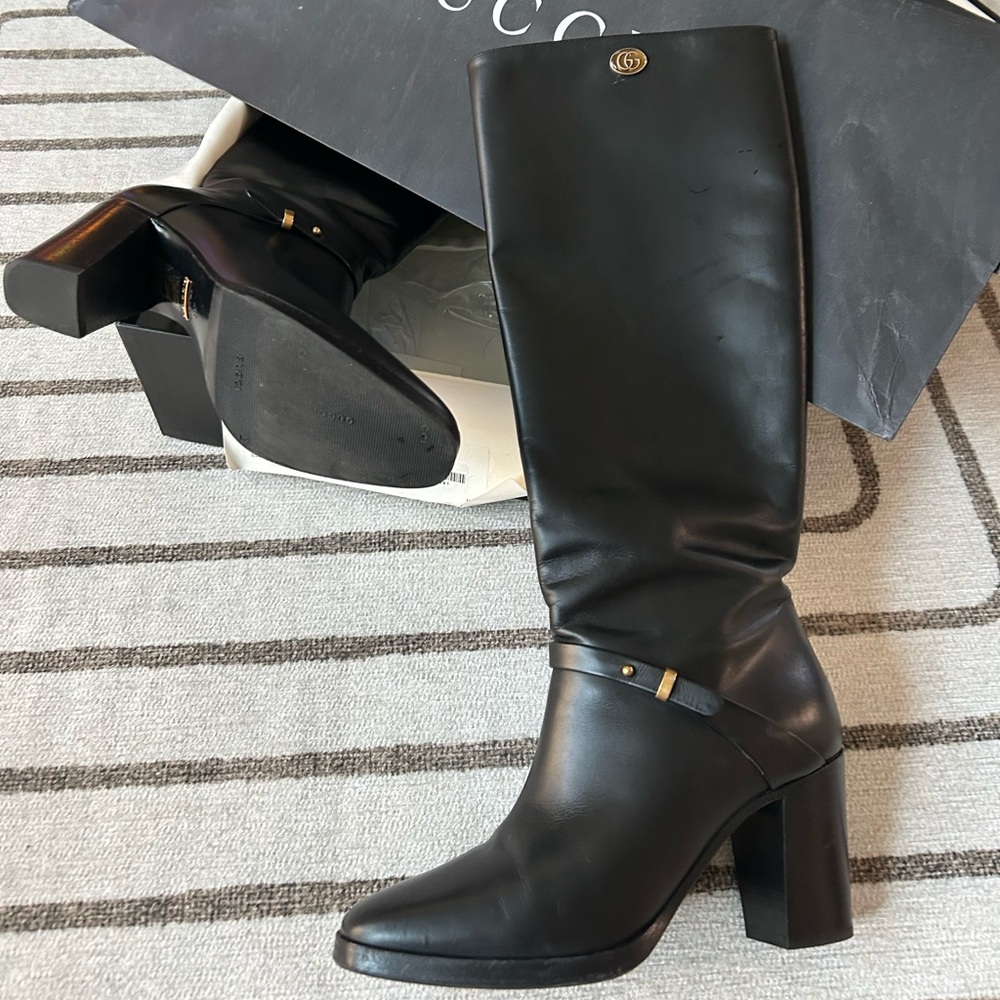 Gucci boots with box, dust bags, shopping bag. - Picture 6 of 8